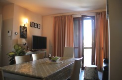 Elegante porzione di casa Elegante porzione di casa