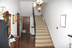 Casa indipendente con terreno agricolo Casa indipendente con terreno agricolo