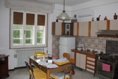 Casa indipendente con terreno agricolo Casa indipendente con terreno agricolo