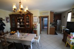 Appartamento con tre camere a Valle Ferrovia Appartamento con tre camere a Valle Ferrovia