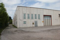 Porzione di capannone artigianale in affitto