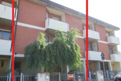 VILLA A SCHIERA – FRONTE PARCO